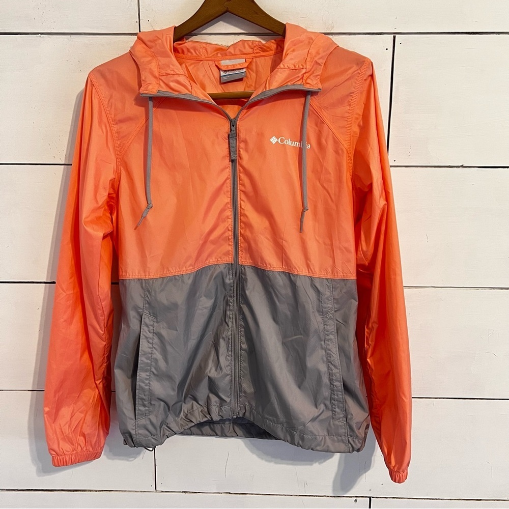 Columbia Coral and Gray Windbreaker Jacket. Size Small. EUC